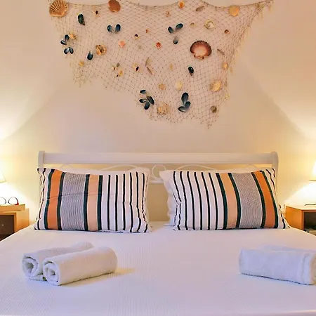 Little House Hébergement de vacances